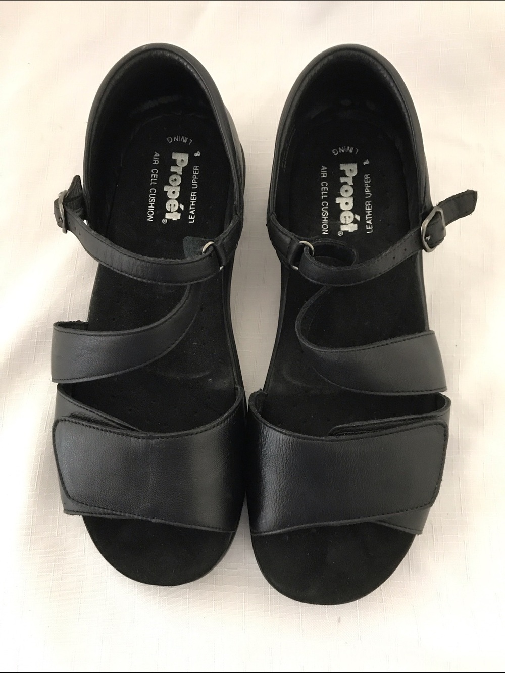 Propét ~ Women’s Walking Sandal / Black